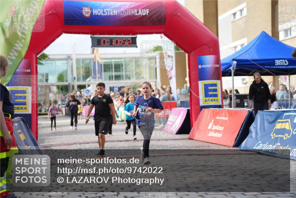 12.06.2026 - Holstenköstenlauf LAZAROV Photography http://msf.ph/oto/9742022 12.06.2026 16:10:54 Laufen 10, 10, 52, 347, 346, 347, 938, 1550 meine-sportfotos.de