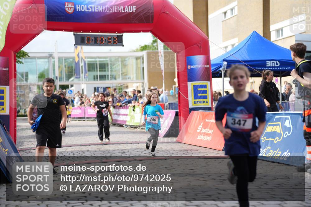 12.06.2026 - Holstenköstenlauf LAZAROV Photography http://msf.ph/oto/9742025 12.06.2026 16:10:55 Laufen 346, 347, 346, 938, 1550 meine-sportfotos.de