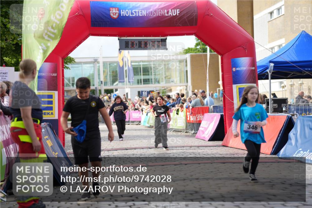 12.06.2026 - Holstenköstenlauf LAZAROV Photography http://msf.ph/oto/9742028 12.06.2026 16:10:56 Laufen 19, 00, 10, 346, 346, 938, 1550 meine-sportfotos.de
