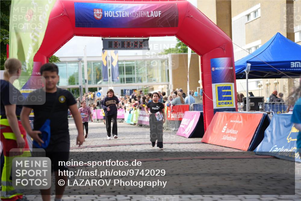 12.06.2026 - Holstenköstenlauf LAZAROV Photography http://msf.ph/oto/9742029 12.06.2026 16:10:57 Laufen 1550, 938, 1550 meine-sportfotos.de