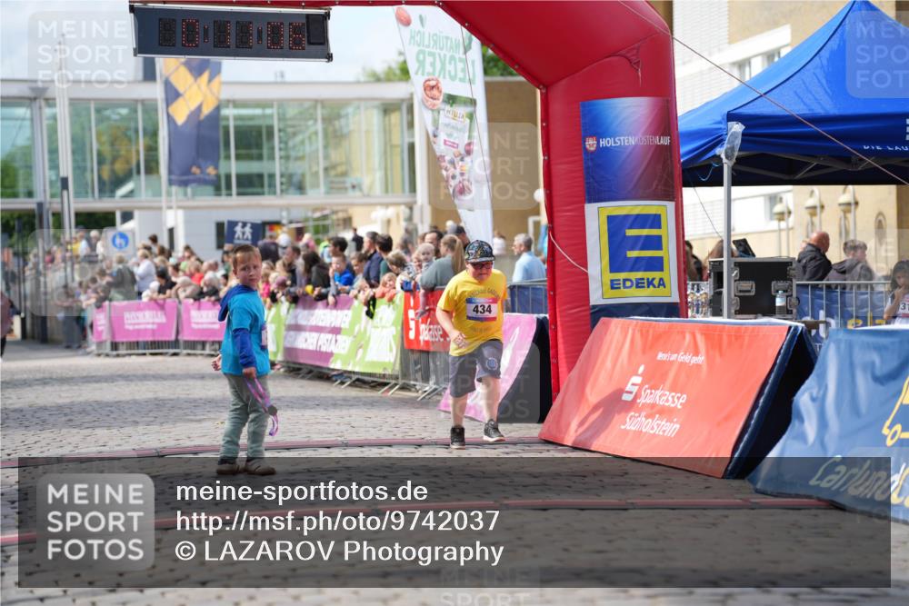 12.06.2026 - Holstenköstenlauf LAZAROV Photography http://msf.ph/oto/9742037 12.06.2026 16:11:08 Laufen 434, 434 meine-sportfotos.de