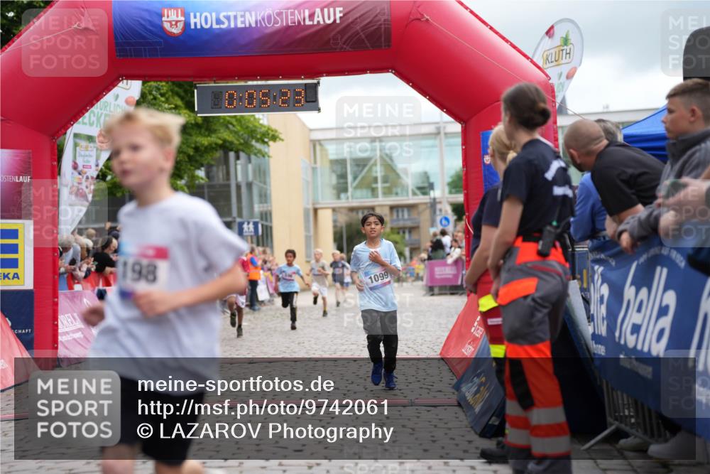 12.06.2026 - Holstenköstenlauf LAZAROV Photography http://msf.ph/oto/9742061 12.06.2026 16:20:21 Laufen 0, 05, 23, 198, 1099, 117, 596, 1024, 1099, 1189, 1198 meine-sportfotos.de