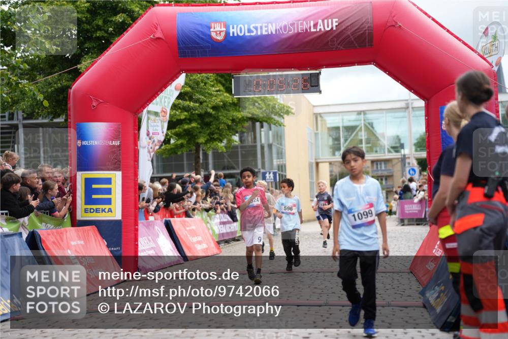 12.06.2026 - Holstenköstenlauf LAZAROV Photography http://msf.ph/oto/9742066 12.06.2026 16:20:24 Laufen 596, 1189, 1099, 117, 596, 1024, 1189 meine-sportfotos.de