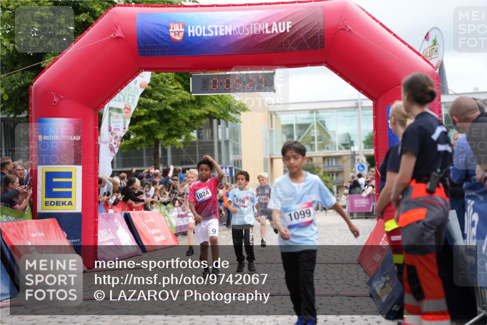 12.06.2026 - Holstenköstenlauf LAZAROV Photography http://msf.ph/oto/9742067 12.06.2026 16:20:24 Laufen 10, 05, 28, 1024, 9, 1189, 596, 1099, 117, 596, 1024, 1189 meine-sportfotos.de