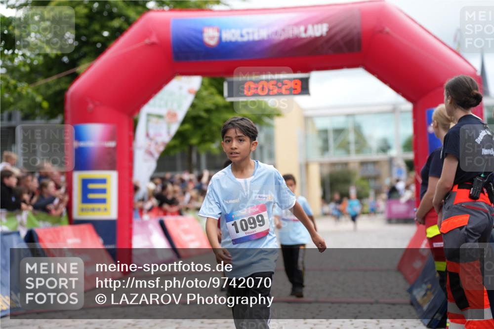 12.06.2026 - Holstenköstenlauf LAZAROV Photography http://msf.ph/oto/9742070 12.06.2026 16:20:26 Laufen 0, 05, 29, 1099, 117, 208, 596, 1024, 1189 meine-sportfotos.de
