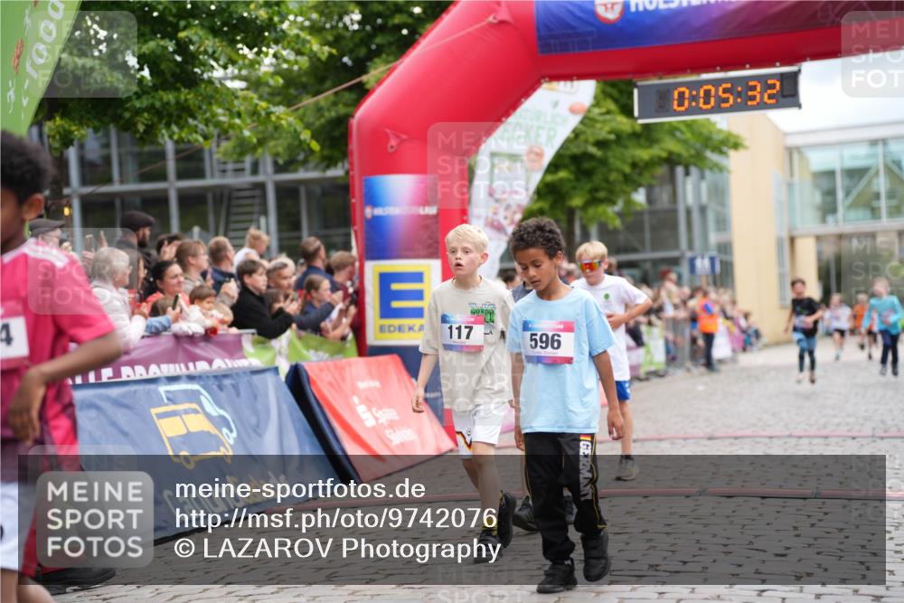 12.06.2026 - Holstenköstenlauf LAZAROV Photography http://msf.ph/oto/9742076 12.06.2026 16:20:30 Laufen 4, 117, 596, 0, 05, 32, 73, 130, 208, 379, 592, 1027 meine-sportfotos.de