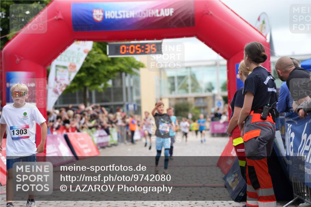 12.06.2026 - Holstenköstenlauf LAZAROV Photography http://msf.ph/oto/9742080 12.06.2026 16:20:33 Laufen 1303, 0, 05, 35, 73, 130, 208, 379, 381, 592, 1027, 1112, 1452 meine-sportfotos.de