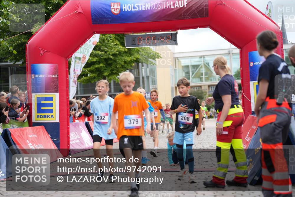 12.06.2026 - Holstenköstenlauf LAZAROV Photography http://msf.ph/oto/9742091 12.06.2026 16:20:39 Laufen 592, 379, 208, 42, 94, 211, 379, 381, 466, 477, 592, 1027, 1112, 1452, 1556 meine-sportfotos.de