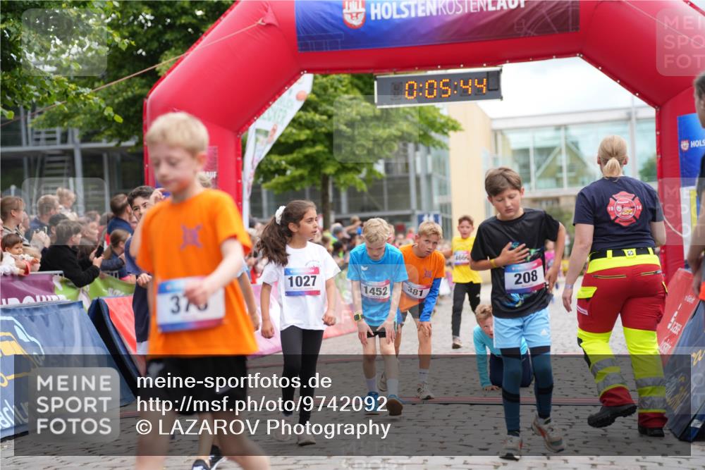 12.06.2026 - Holstenköstenlauf LAZAROV Photography http://msf.ph/oto/9742092 12.06.2026 16:20:41 Laufen 1027, 370, 1452, 0, 05, 44, 381, 466, 208, 42, 94, 211, 381, 466, 477, 1112, 1452, 1556 meine-sportfotos.de