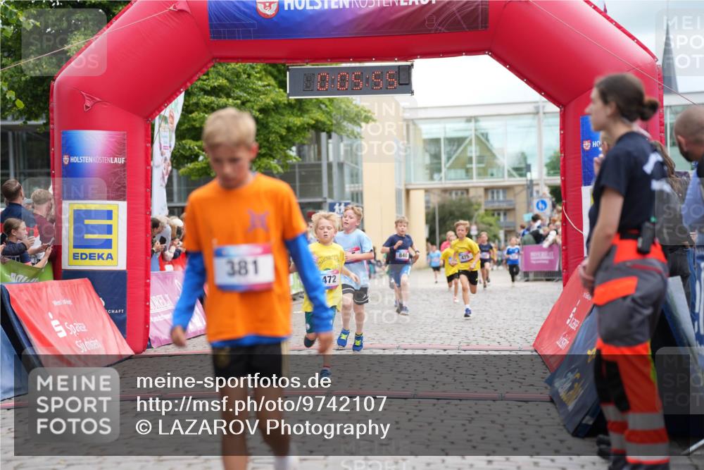 12.06.2026 - Holstenköstenlauf LAZAROV Photography http://msf.ph/oto/9742107 12.06.2026 16:20:53 Laufen 80, 88, 86, 381, 472, 840, 205, 298, 472, 475, 476, 599, 615, 840, 1309 meine-sportfotos.de