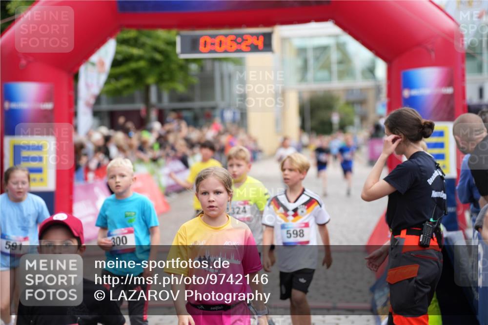 12.06.2026 - Holstenköstenlauf LAZAROV Photography http://msf.ph/oto/9742146 12.06.2026 16:21:22 Laufen 591, 300, 0, 06, 24, 324, 598, 2025, 210, 300, 459, 591, 825, 837, 1029, 1314 meine-sportfotos.de