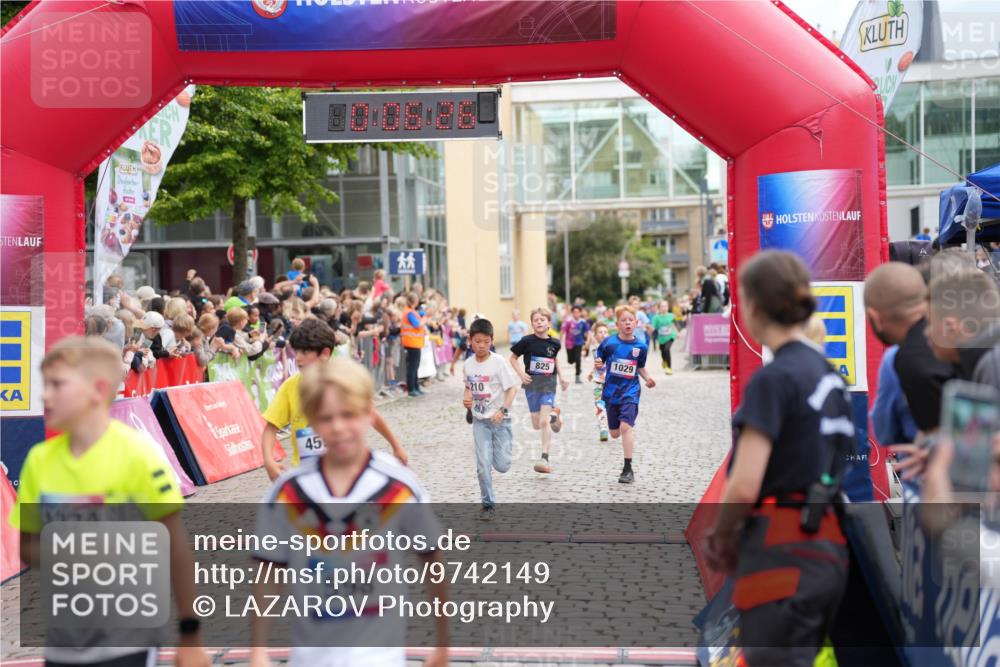 12.06.2026 - Holstenköstenlauf LAZAROV Photography http://msf.ph/oto/9742149 12.06.2026 16:21:24 Laufen 1324, 45, 598, 1029, 825, 210, 210, 459, 606, 825, 837, 1029, 1314, 1545 meine-sportfotos.de