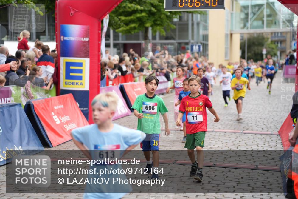 12.06.2026 - Holstenköstenlauf LAZAROV Photography http://msf.ph/oto/9742164 12.06.2026 16:21:37 Laufen 953, 0, 06, 90, 8, 696, 71, 613, 10, 71, 114, 292, 304, 474, 613, 696, 865, 947, 953, 954, 1190, 1197, 1214 meine-sportfotos.de