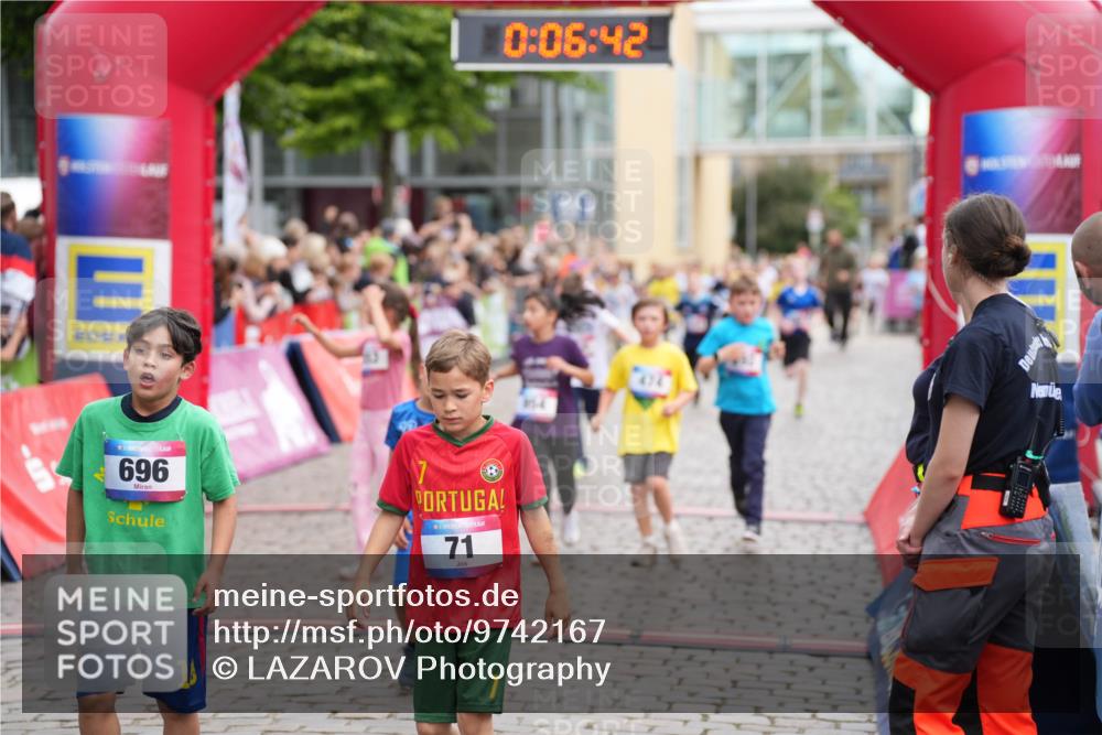 12.06.2026 - Holstenköstenlauf LAZAROV Photography http://msf.ph/oto/9742167 12.06.2026 16:21:39 Laufen 696, 0, 06, 42, 129, 71, 71, 114, 292, 304, 316, 468, 473, 474, 480, 605, 612, 829, 865, 868, 947, 953, 954, 1190, 1197, 1214, 1330 meine-sportfotos.de