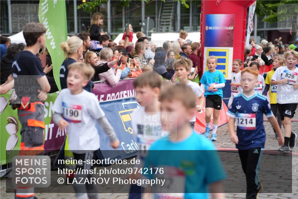 12.06.2026 - Holstenköstenlauf LAZAROV Photography http://msf.ph/oto/9742176 12.06.2026 16:21:47 Laufen 190, 292, 1328, 68, 47, 1214, 829, 86, 206, 304, 316, 382, 468, 473, 480, 597, 605, 612, 688, 829, 857, 866, 868, 1002, 1023, 1184, 1190, 1313, 1328, 1330, 1413, 1436, 1475 meine-sportfotos.de