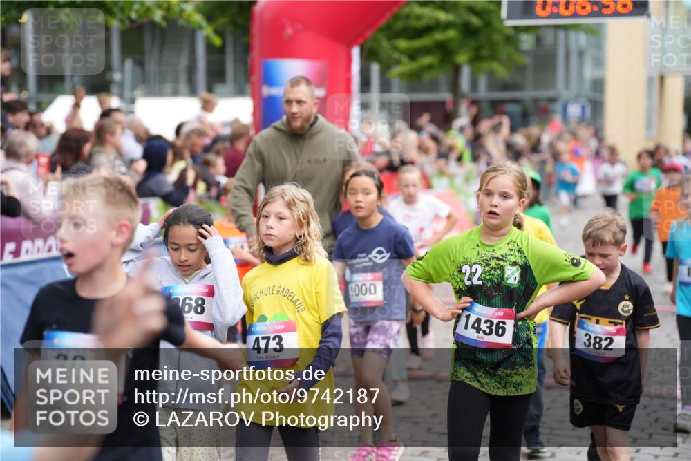 12.06.2026 - Holstenköstenlauf LAZAROV Photography http://msf.ph/oto/9742187 12.06.2026 16:21:54 Laufen 30, 68, 473, 1000, 22, 1436, 382, 5, 131, 165, 206, 209, 289, 296, 301, 307, 688, 694, 702, 706, 850, 856, 1102, 1111, 1199, 1313, 1320, 1525, 1540, 1560 meine-sportfotos.de