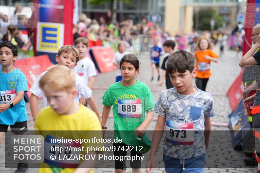12.06.2026 - Holstenköstenlauf LAZAROV Photography http://msf.ph/oto/9742212 12.06.2026 16:22:12 Laufen 313, 479, 36, 689, 973, 28, 137, 380, 461, 833, 1022, 1032, 1192, 1193, 1315, 1460 meine-sportfotos.de