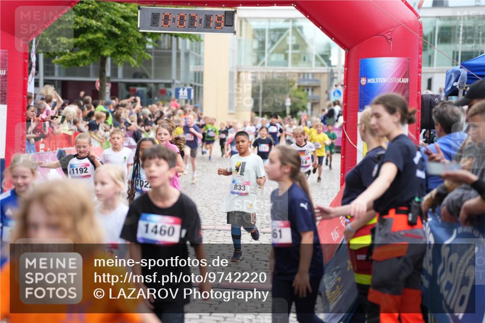 12.06.2026 - Holstenköstenlauf LAZAROV Photography http://msf.ph/oto/9742220 12.06.2026 16:22:17 Laufen 1192, 102, 1460, 833, 61, 14, 28, 97, 212, 386, 461, 478, 485, 772, 833, 838, 839, 860, 962, 1022, 1032, 1033, 1183, 1192, 1200, 1211, 1395, 1435 meine-sportfotos.de