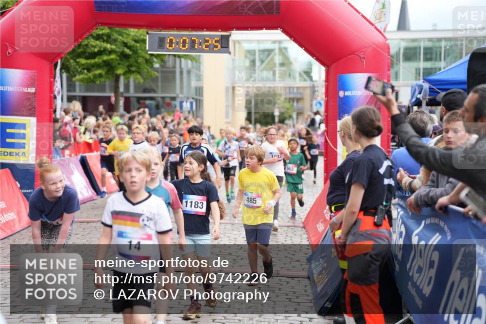 12.06.2026 - Holstenköstenlauf LAZAROV Photography http://msf.ph/oto/9742226 12.06.2026 16:22:23 Laufen 14, 10, 07, 25, 1183, 485, 033, 962, 97, 145, 169, 212, 302, 383, 386, 464, 478, 482, 485, 684, 772, 831, 836, 838, 839, 842, 849, 860, 864, 962, 1033, 1183, 1200, 1211, 1395, 1435 meine-sportfotos.de