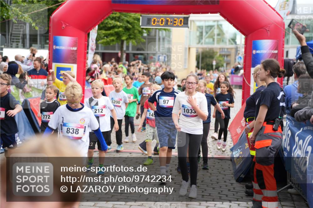 12.06.2026 - Holstenköstenlauf LAZAROV Photography http://msf.ph/oto/9742234 12.06.2026 16:22:28 Laufen 478, 772, 838, 12, 212, 836, 34, 1200, 10, 07, 30, 14, 97, 36, 1033, 145, 169, 302, 303, 383, 464, 482, 584, 684, 831, 836, 842, 848, 849, 859, 864, 951, 1025, 1118, 1543 meine-sportfotos.de
