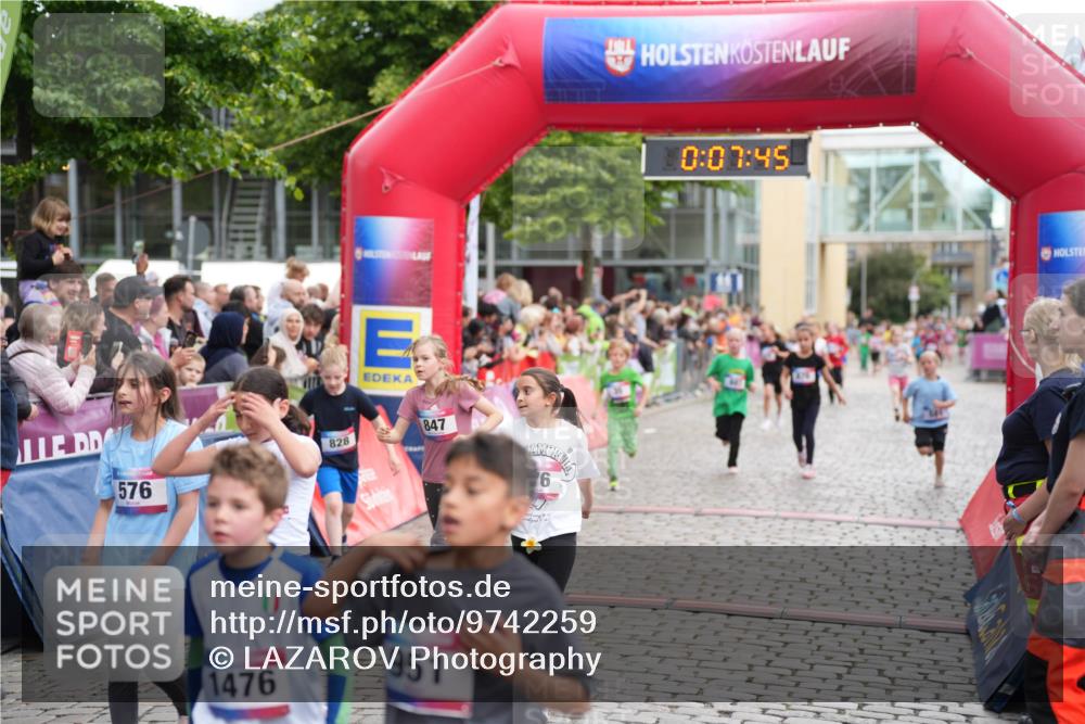 12.06.2026 - Holstenköstenlauf LAZAROV Photography http://msf.ph/oto/9742259 12.06.2026 16:22:42 Laufen 576, 828, 847, 1476, 951, 76, 0, 07, 45, 35, 170, 581, 676, 687, 847, 862, 870, 1206, 1473 meine-sportfotos.de