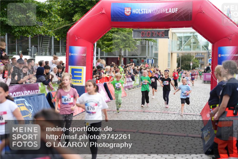 12.06.2026 - Holstenköstenlauf LAZAROV Photography http://msf.ph/oto/9742261 12.06.2026 16:22:43 Laufen 847, 676, 6, 35, 68, 70, 870, 581, 35, 110, 170, 286, 581, 687, 826, 847, 862, 870, 1206, 1473 meine-sportfotos.de