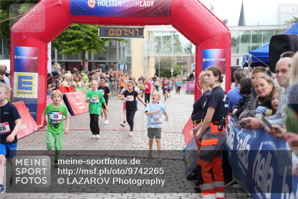 12.06.2026 - Holstenköstenlauf LAZAROV Photography http://msf.ph/oto/9742265 12.06.2026 16:22:45 Laufen 35, 28, 687, 10, 07, 47, 970, 581, 35, 110, 170, 284, 286, 581, 687, 826, 862, 870, 1206, 1473 meine-sportfotos.de