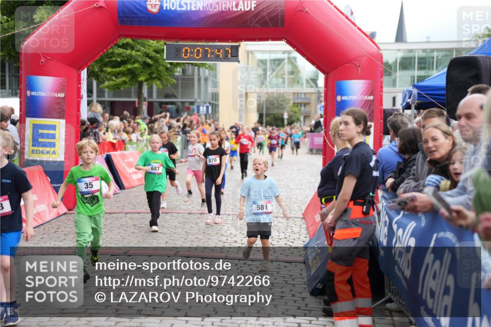 12.06.2026 - Holstenköstenlauf LAZAROV Photography http://msf.ph/oto/9742266 12.06.2026 16:22:45 Laufen 35, 687, 10, 07, 41, 870, 581, 35, 110, 170, 284, 286, 581, 687, 826, 862, 870, 1206, 1473 meine-sportfotos.de