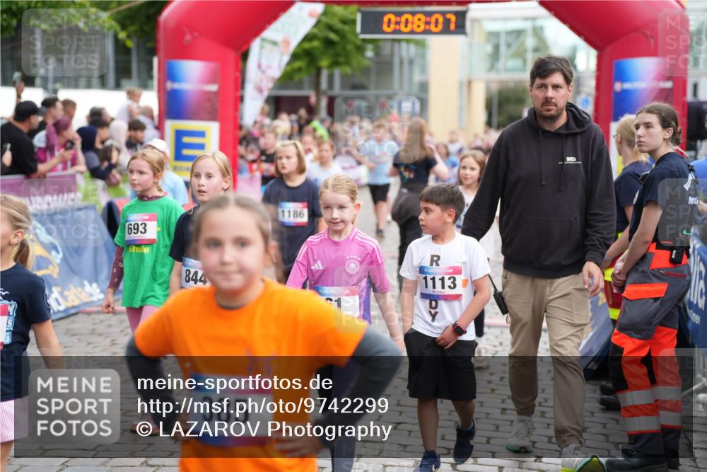 12.06.2026 - Holstenköstenlauf LAZAROV Photography http://msf.ph/oto/9742299 12.06.2026 16:23:05 Laufen 693, 844, 385, 1186, 0, 08, 07, 1113, 167, 215, 293, 312, 607, 705, 824, 834, 855, 1026, 1098, 1105, 1194, 1205, 1213, 1310, 1319, 1323, 1536 meine-sportfotos.de
