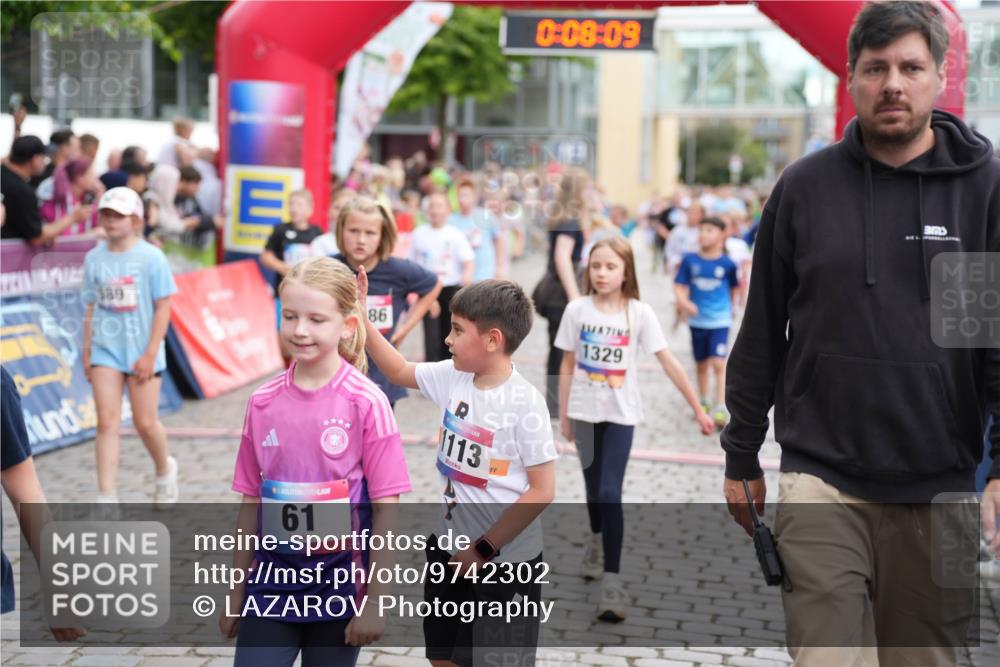 12.06.2026 - Holstenköstenlauf LAZAROV Photography http://msf.ph/oto/9742302 12.06.2026 16:23:06 Laufen 89, 61, 86, 1113, 0, 08, 09, 1329, 167, 215, 293, 312, 607, 705, 824, 834, 855, 1026, 1098, 1105, 1194, 1205, 1213, 1310, 1319, 1323, 1536 meine-sportfotos.de