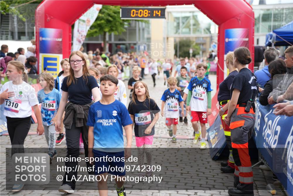 12.06.2026 - Holstenköstenlauf LAZAROV Photography http://msf.ph/oto/9742309 12.06.2026 16:23:12 Laufen 1310, 0, 08, 14, 1194, 10, 855, 2, 1446, 705, 215, 28, 98, 119, 138, 167, 293, 312, 595, 685, 698, 705, 834, 1098, 1213, 1216, 1321, 1327, 1429 meine-sportfotos.de