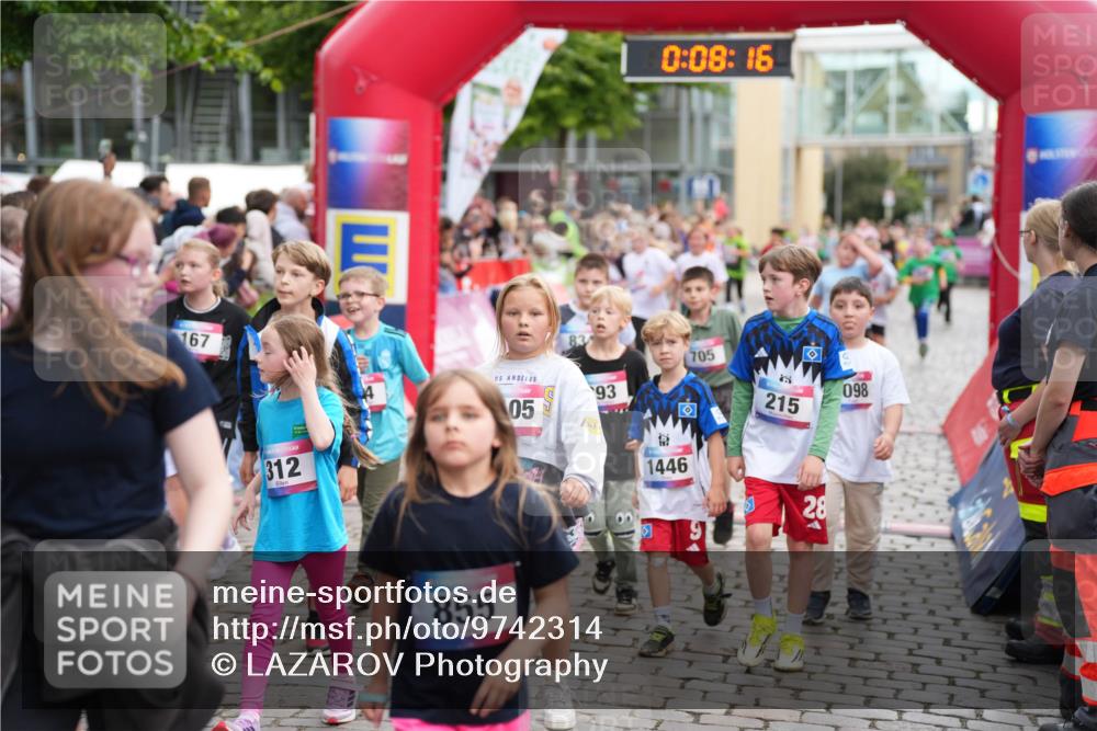 12.06.2026 - Holstenköstenlauf LAZAROV Photography http://msf.ph/oto/9742314 12.06.2026 16:23:14 Laufen 167, 312, 855, 05, 93, 0, 08, 16, 1446, 705, 098, 215, 28, 98, 119, 138, 293, 595, 685, 698, 705, 834, 841, 1216, 1321, 1327, 1429 meine-sportfotos.de