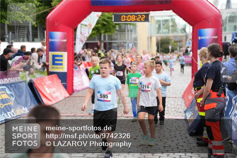 12.06.2026 - Holstenköstenlauf LAZAROV Photography http://msf.ph/oto/9742326 12.06.2026 16:23:20 Laufen 0, 08, 22, 595, 698, 1216, 98, 119, 138, 164, 207, 465, 582, 590, 593, 602, 685, 698, 841, 1201, 1209, 1425, 1429, 1502 meine-sportfotos.de