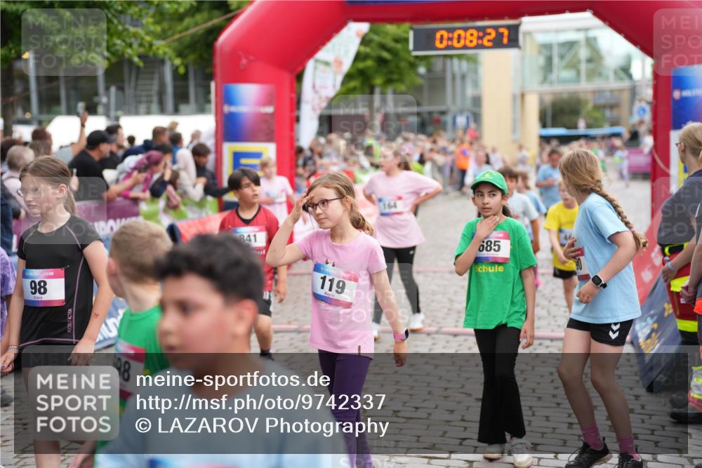 12.06.2026 - Holstenköstenlauf LAZAROV Photography http://msf.ph/oto/9742337 12.06.2026 16:23:25 Laufen 98, 0, 08, 27, 14, 841, 119, 685, 67, 164, 207, 465, 582, 586, 590, 593, 602, 686, 1103, 1104, 1110, 1201, 1208, 1209, 1219, 1425, 1502 meine-sportfotos.de