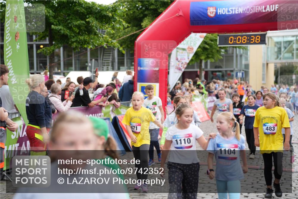 12.06.2026 - Holstenköstenlauf LAZAROV Photography http://msf.ph/oto/9742352 12.06.2026 16:23:36 Laufen 471, 18, 0, 08, 38, 1031, 1485, 1509, 1110, 1104, 483, 314, 384, 471, 483, 484, 585, 601, 863, 1031, 1107, 1120, 1203, 1207, 1218, 1325, 1485, 1486, 1509 meine-sportfotos.de