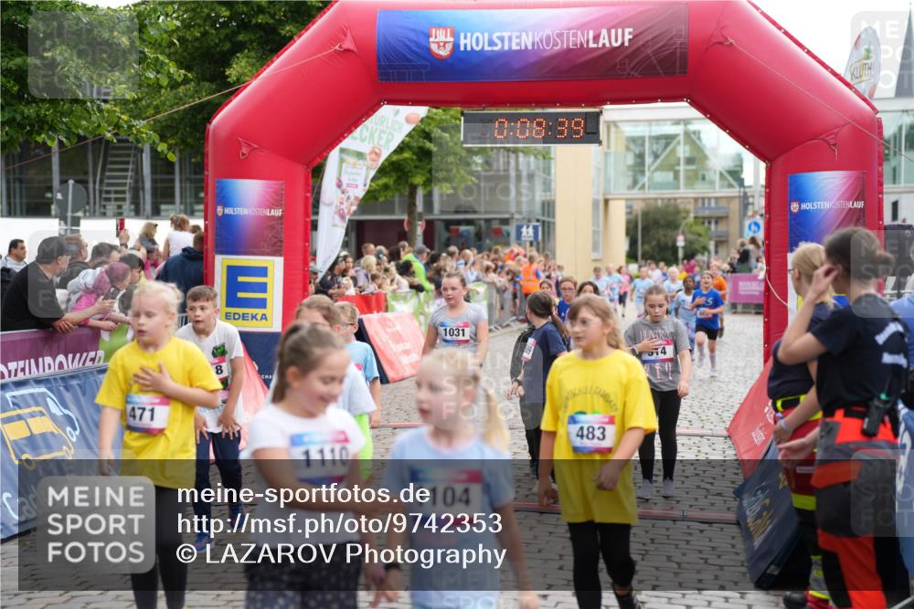 12.06.2026 - Holstenköstenlauf LAZAROV Photography http://msf.ph/oto/9742353 12.06.2026 16:23:37 Laufen 471, 8, 50, 08, 39, 1031, 14, 1110, 1104, 483, 308, 314, 384, 471, 483, 484, 585, 587, 601, 863, 1031, 1107, 1120, 1207, 1218, 1325, 1485, 1486, 1491, 1509 meine-sportfotos.de