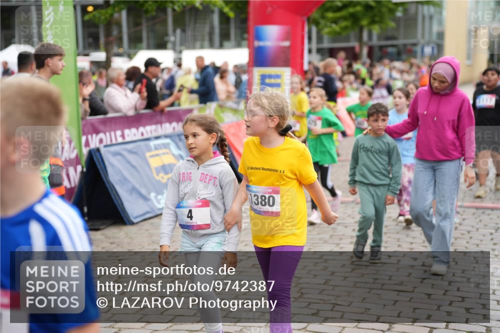 12.06.2026 - Holstenköstenlauf LAZAROV Photography http://msf.ph/oto/9742387 12.06.2026 16:24:03 Laufen 4, 1380, 460, 580, 675, 690, 692, 1109, 1117, 1191, 1331, 1467 meine-sportfotos.de