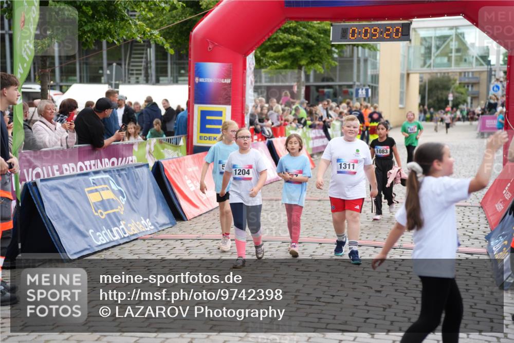 12.06.2026 - Holstenköstenlauf LAZAROV Photography http://msf.ph/oto/9742398 12.06.2026 16:24:18 Laufen 5, 1311, 1204, 10, 09, 20, 1083, 683 meine-sportfotos.de