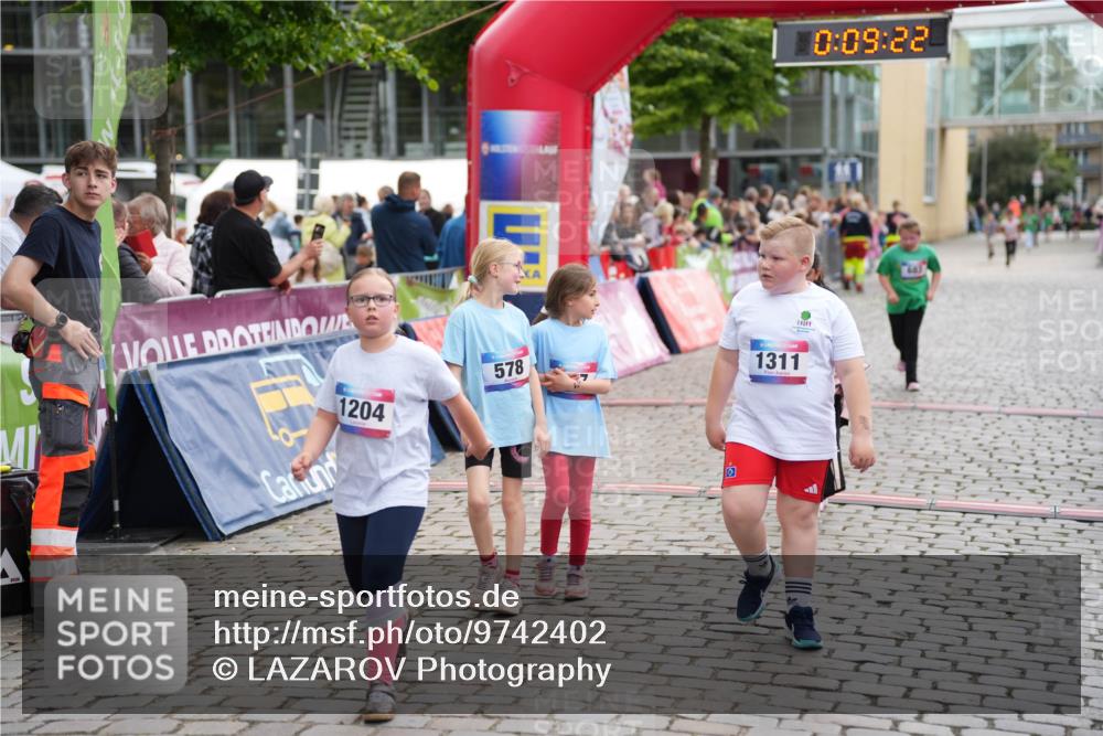 12.06.2026 - Holstenköstenlauf LAZAROV Photography http://msf.ph/oto/9742402 12.06.2026 16:24:20 Laufen 1204, 578, 1311, 0, 09, 22, 683 meine-sportfotos.de