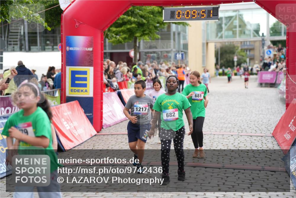 12.06.2026 - Holstenköstenlauf LAZAROV Photography http://msf.ph/oto/9742436 12.06.2026 16:24:49 Laufen 79, 1217, 10, 09, 5, 682, 681, 677, 678, 681, 682 meine-sportfotos.de
