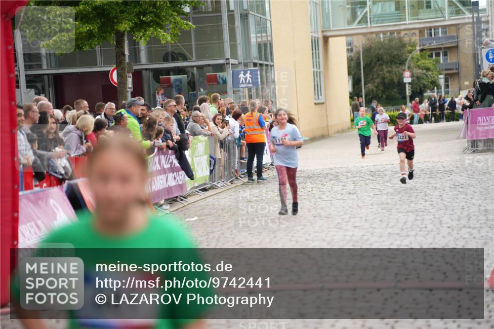 12.06.2026 - Holstenköstenlauf LAZAROV Photography http://msf.ph/oto/9742441 12.06.2026 16:24:54 Laufen 1101, 701, 1422, 1101, 1422 meine-sportfotos.de