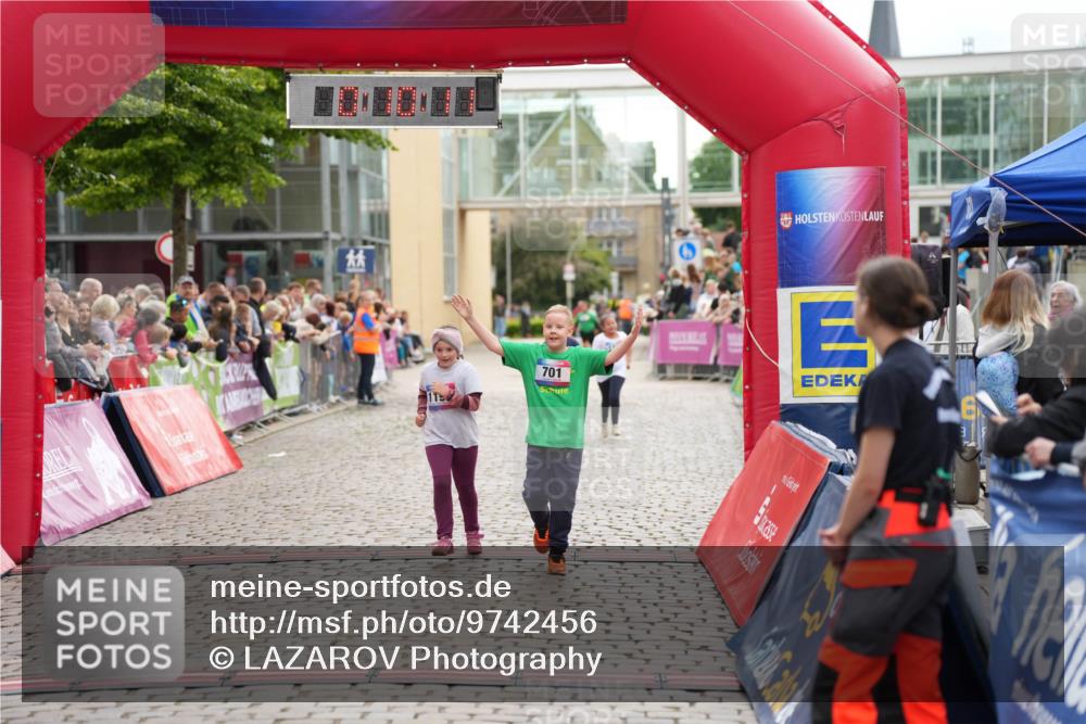 12.06.2026 - Holstenköstenlauf LAZAROV Photography http://msf.ph/oto/9742456 12.06.2026 16:25:08 Laufen 115, 701, 701, 1116, 1196, 1316 meine-sportfotos.de