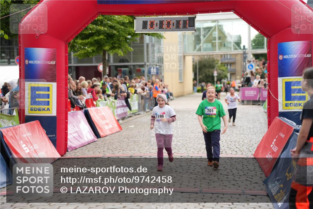 12.06.2026 - Holstenköstenlauf LAZAROV Photography http://msf.ph/oto/9742458 12.06.2026 16:25:09 Laufen 1196, 701, 5, 701, 1116, 1196, 1316 meine-sportfotos.de