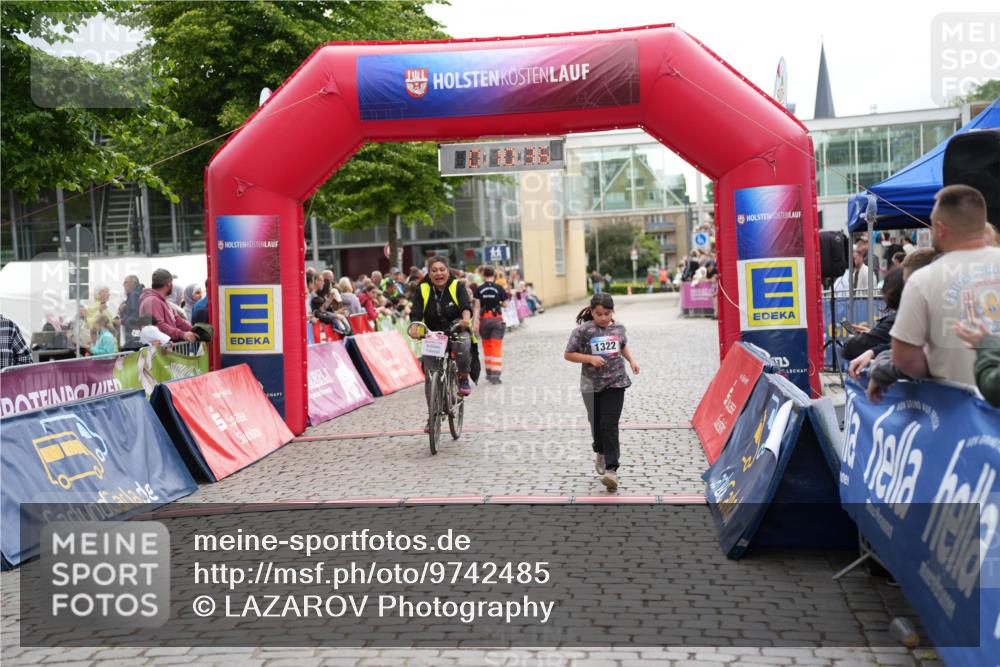 12.06.2026 - Holstenköstenlauf LAZAROV Photography http://msf.ph/oto/9742485 12.06.2026 16:25:33 Laufen 1322, 1322 meine-sportfotos.de