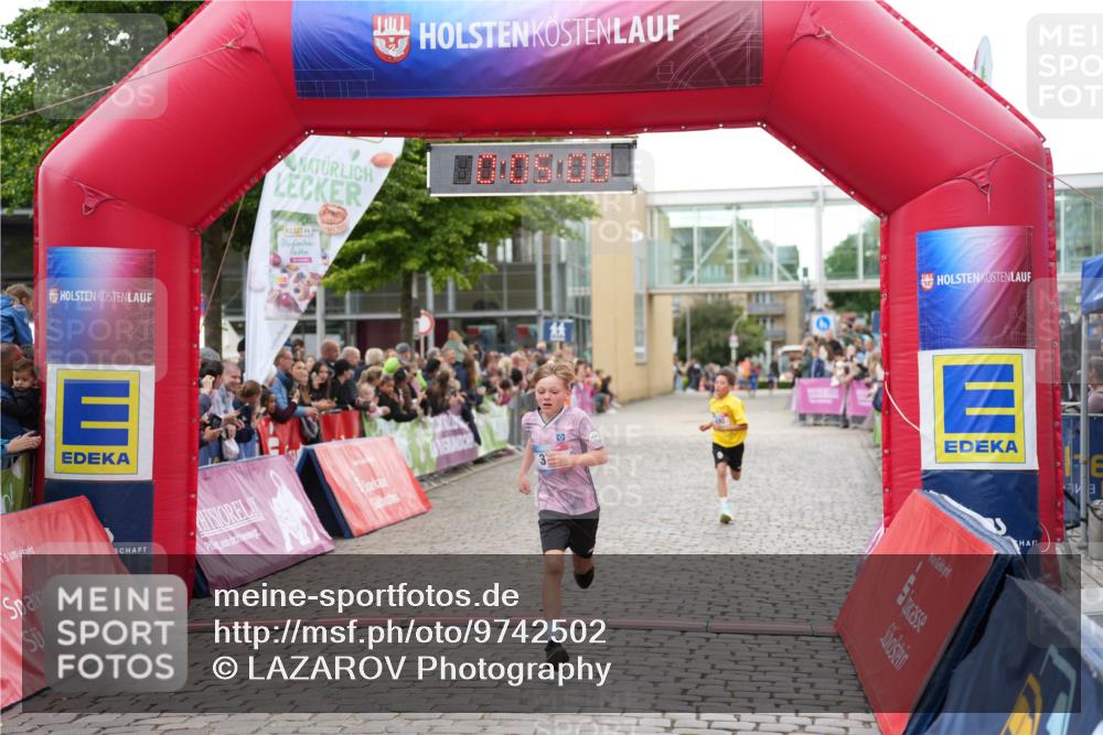 12.06.2026 - Holstenköstenlauf LAZAROV Photography http://msf.ph/oto/9742502 12.06.2026 16:35:02 Laufen 1064, 371, 490 meine-sportfotos.de