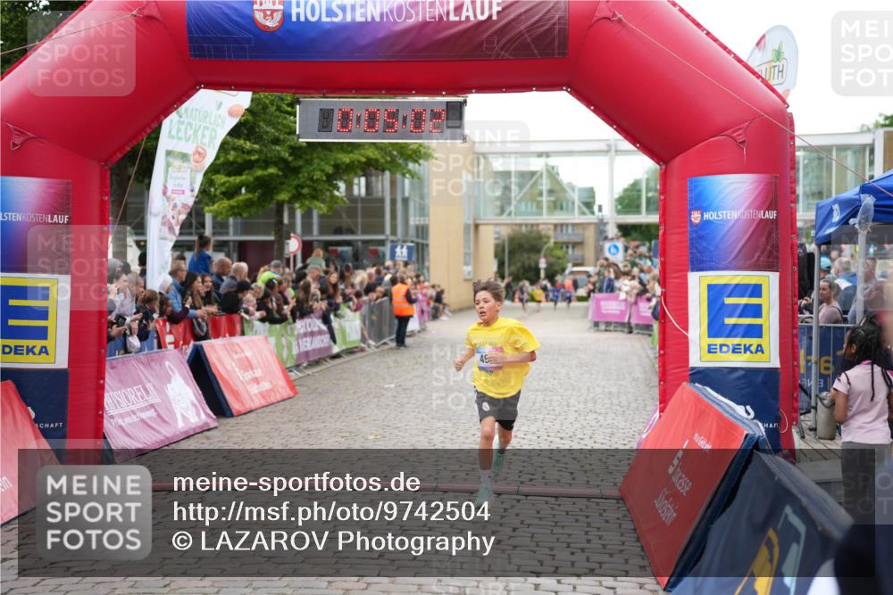 12.06.2026 - Holstenköstenlauf LAZAROV Photography http://msf.ph/oto/9742504 12.06.2026 16:35:04 Laufen 45, 371, 490 meine-sportfotos.de