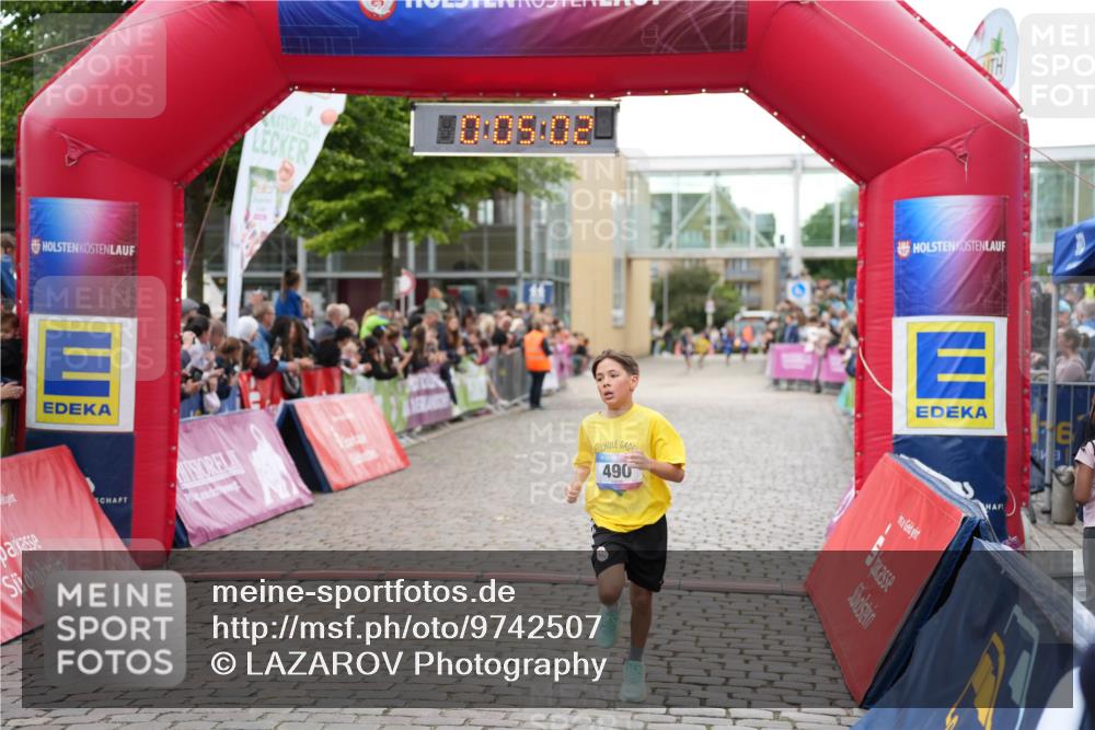 12.06.2026 - Holstenköstenlauf LAZAROV Photography http://msf.ph/oto/9742507 12.06.2026 16:35:04 Laufen 10, 05, 08, 490, 16, 371, 490 meine-sportfotos.de