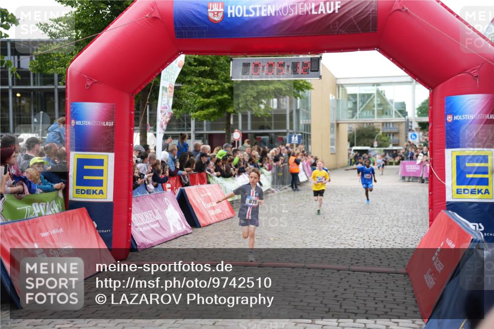 12.06.2026 - Holstenköstenlauf LAZAROV Photography http://msf.ph/oto/9742510 12.06.2026 16:35:14 Laufen 879, 75, 497, 879, 1096, 1155 meine-sportfotos.de