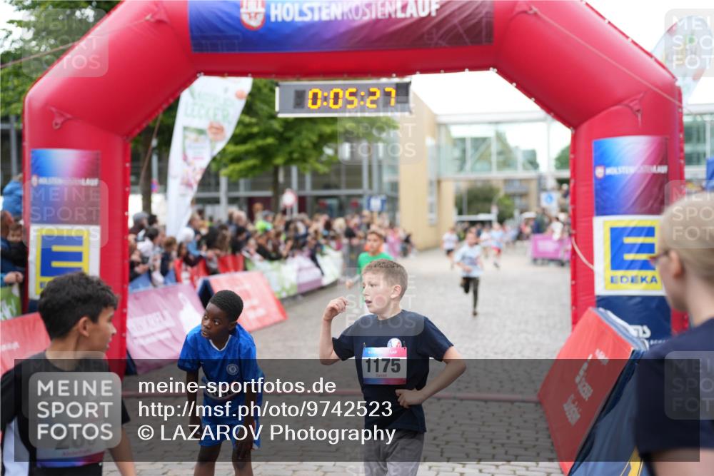 12.06.2026 - Holstenköstenlauf LAZAROV Photography http://msf.ph/oto/9742523 12.06.2026 16:35:29 Laufen 0, 05, 27, 266, 1175, 642, 648, 723, 1177 meine-sportfotos.de