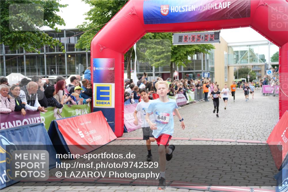 12.06.2026 - Holstenköstenlauf LAZAROV Photography http://msf.ph/oto/9742529 12.06.2026 16:35:36 Laufen 648, 220, 374, 646, 648, 875, 1157, 1177, 1283 meine-sportfotos.de